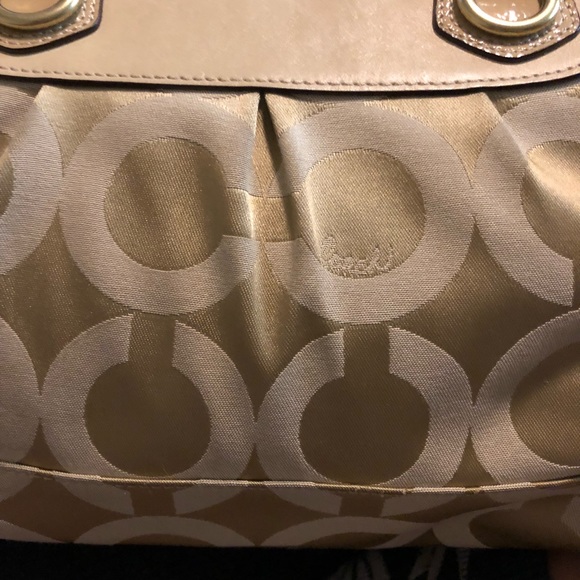Authentic Coach Purse: Light Tan/Beige - Picture 8 of 8